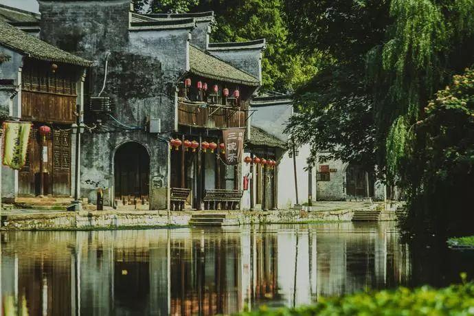 上海银行：董事会决定聘任俞敏华为副行长